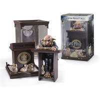 Колекційна фігурка The Noble Collection Harry Potter Magical Creatures - Gringotts Goblin